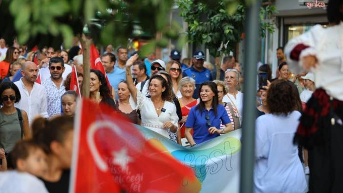 EFEST festivali renkli görüntülerle başladı