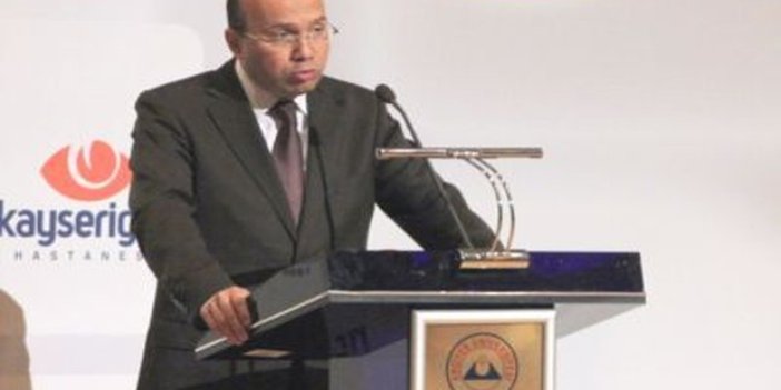 Eski BTK Başkan Yardımcısı'na yakalama kararı