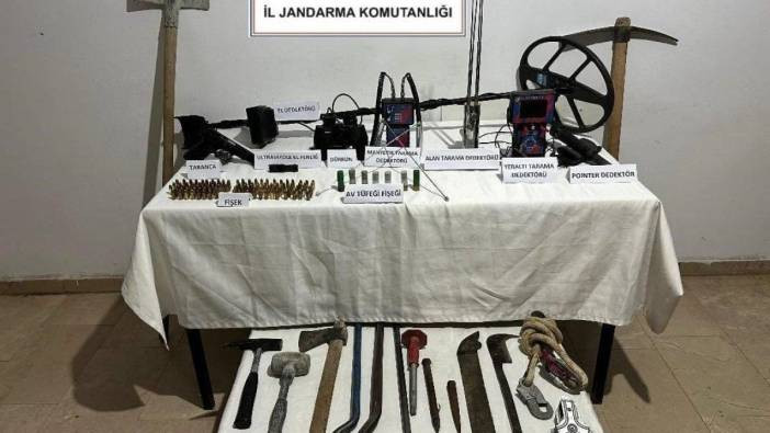 Define avcılarına gece yarısı operasyon! Silah ve dedektörler ele geçirildi: 5 gözaltı