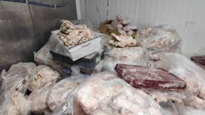 Büyük operasyon! Binlerce kilo ele geçirildi. Vatandaşa bunları yedireceklerdi