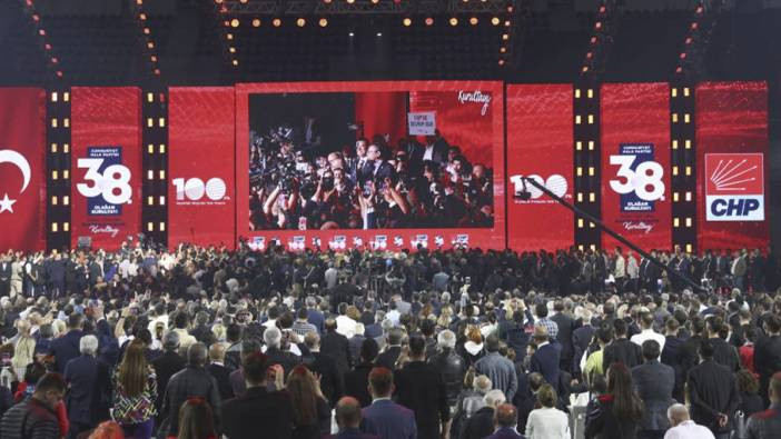 CHP'de bugün kızılca kıyamet kopacak! Siyaset tarihinde bir ilk yaşanacak... CHP eski Genel Başkanı meslektaşını yerin dibine soktu...