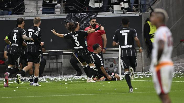 Galatasaray’a Frankfurt kabusu! 5-1’lik yenilgi tarihe geçti