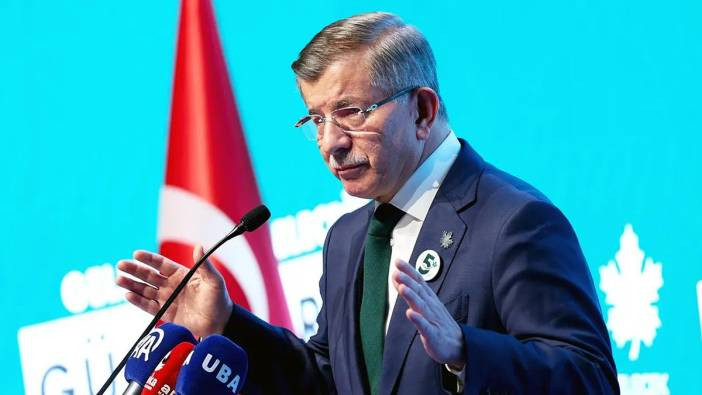 Ahmet Davutoğlu canlı yayında sinirlerine hakim olamadı! Süleyman Soylu'ya ateş püskürdü