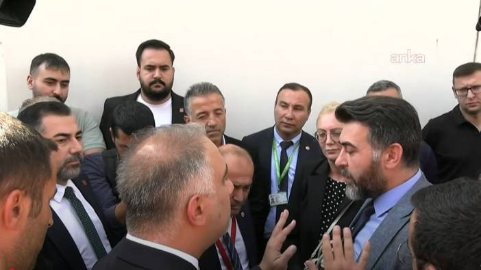 CHP’nin kongresini durdurmak için heyet gitti: Mahkemenin talebine rağmen başlamıştı