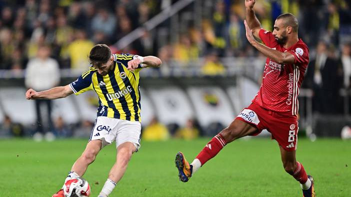 Fenerbahçe taraftarları onu ayakta alkışladı