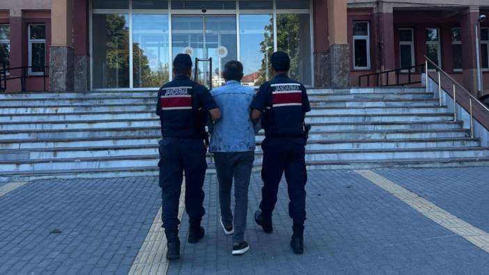 8 ayrı suçtan 9,5 yıl hapisle aranıyordu! Yorganın altında yakalandı