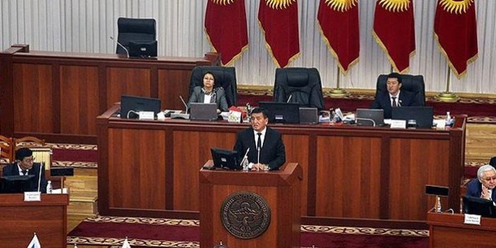 Kırgızistan'da hükümet istifa etti