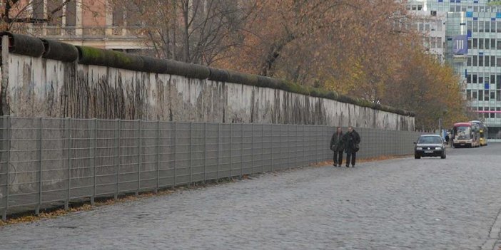 Almanya'ya 2. Berlin Duvarı