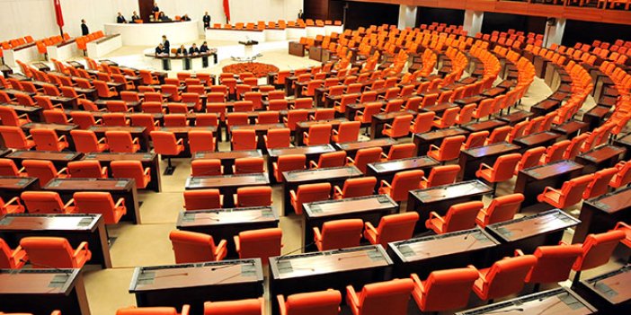 Anayasa değişikliği Meclis'te imzaya açıldı