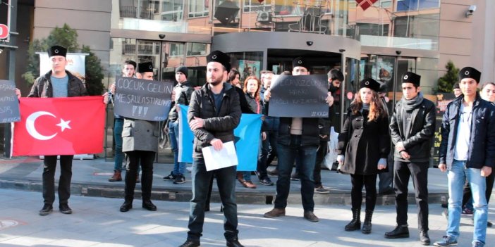 Kara Kalpaklılar Gençlik Hareketi, çocuk istismarını protesto etti