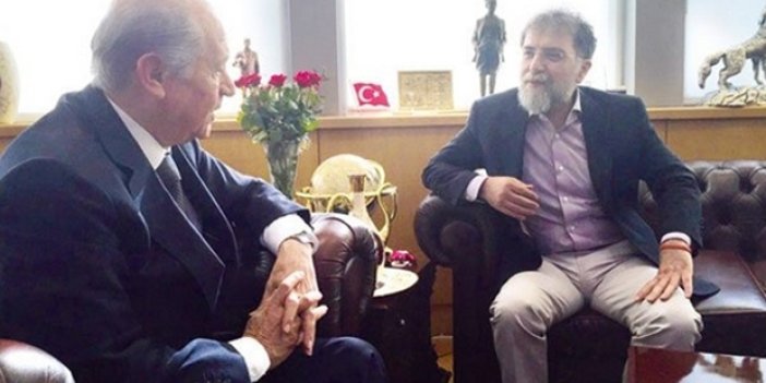 Bahçeli'den gazeteci Ahmet Hakan'a hediye