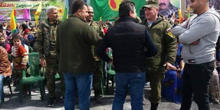 Rus askeri YPG'lilerle birlikte poz verdi
