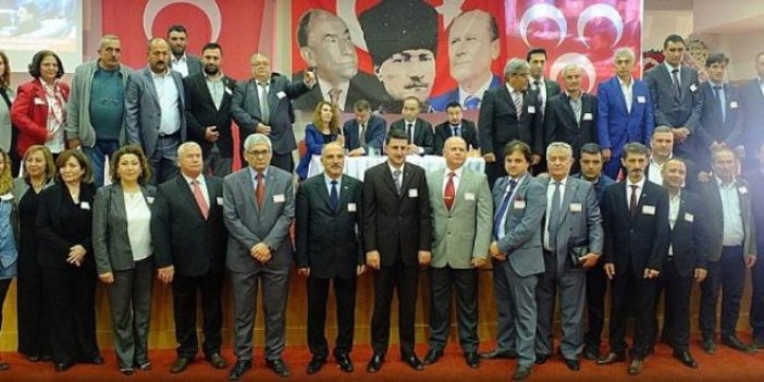 MHP Kuşadası İlçe Kongresinde AKP'li Başkanlar
