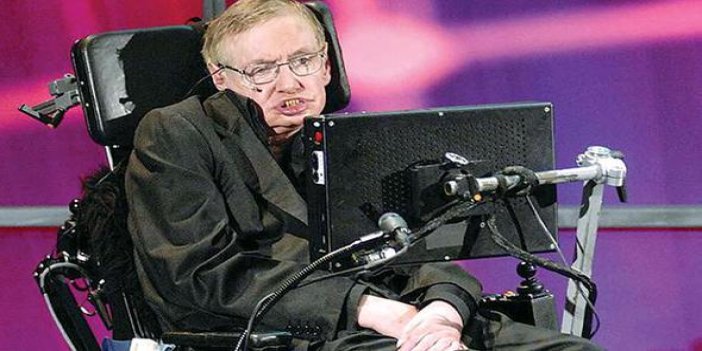 Hawking: Dünyayı 100 yıl içerisinde terk etmeliyiz