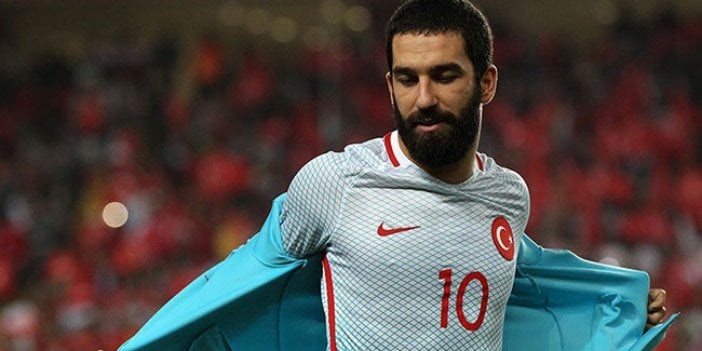 Arda Turan Milli Takım'a dönecek mi?