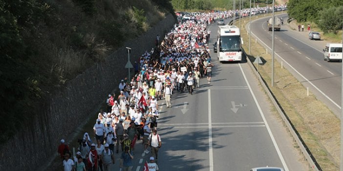 CHP'li Mustafa Balbay: E-5'in adı 'adalet yolu' olsun