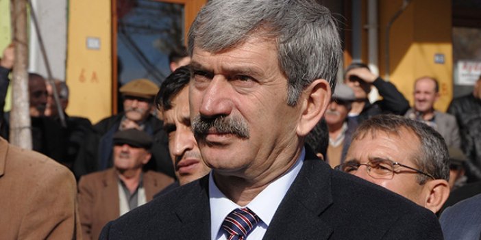 Bahçeli, Şefkat Çetin'in istifasını istedi