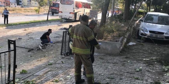 İzmir'de cezaevi servis aracının geçişi sırasında patlama!