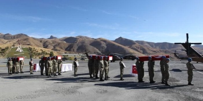 Irak şehitleri için Hakkari'de tören