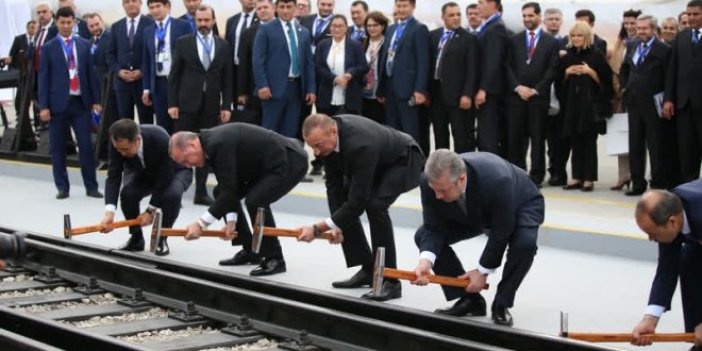 Bakü-Tiflis-Kars Demiryolu hattı böyle açıldı