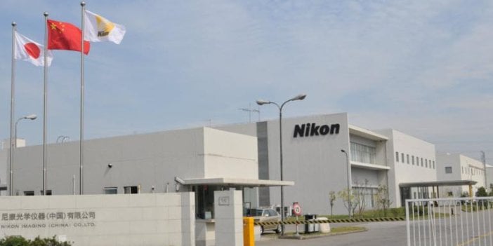 Nikon fabrikalarını kapatıyor