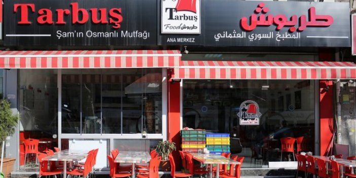 Suriyeli dükkan sahibinin Arapça tabela inadı