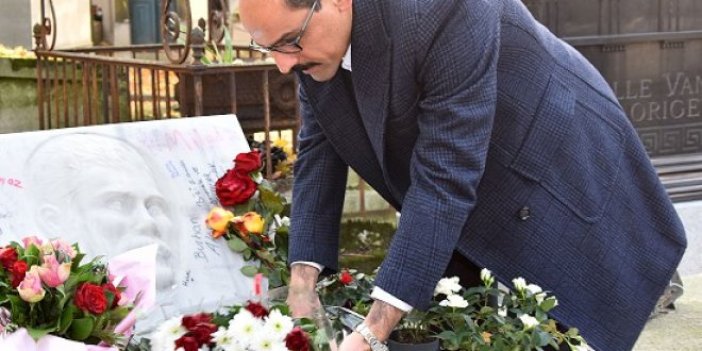 Cumhurbaşkanlığı Sözcüsü Kalın, Ahmet Kaya'nın mezarında