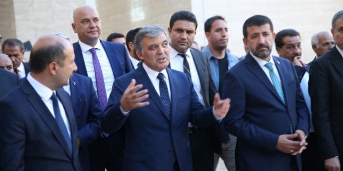 "Abdullah Gül, pasif bekleyişten aktif bekleyişe geçti"