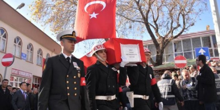 Mersin şehidini gözyaşlarıyla uğurladı