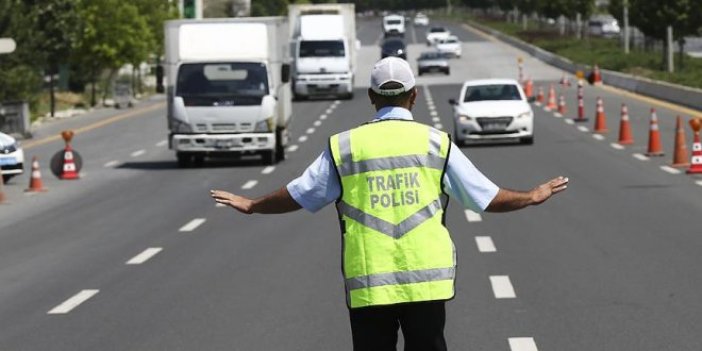 Pazar günü İstanbul'da trafiğe kapalı yollar