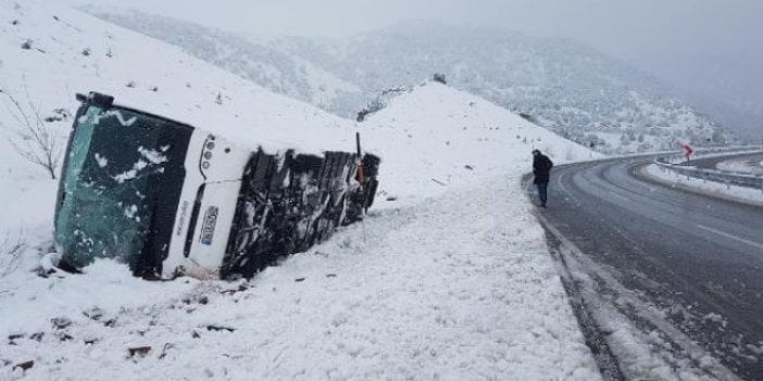 3 şehirde 3 otobüs kazası: 6 ölü, 80 yaralı...