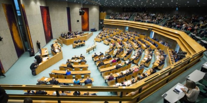 Hollanda Parlamentosu'n sözde 'Ermeni soykırımı'nı tanıyacak