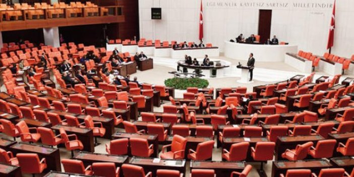 Cinsel istismarın tartışıldığı Meclis koltukları boş kaldı