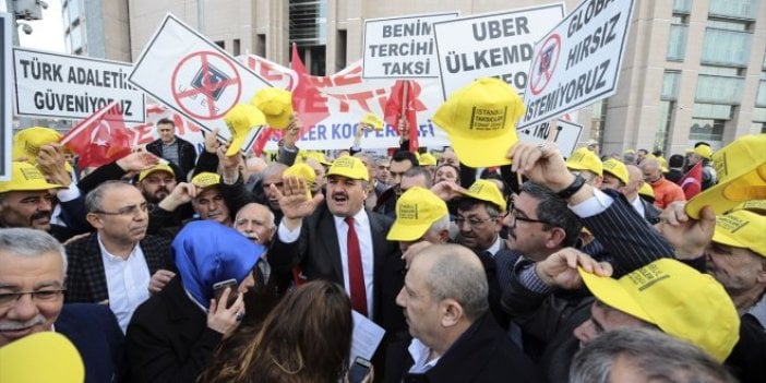 Taksiciler, tehdit dolu sözlerin ardından birbirlerine düştü