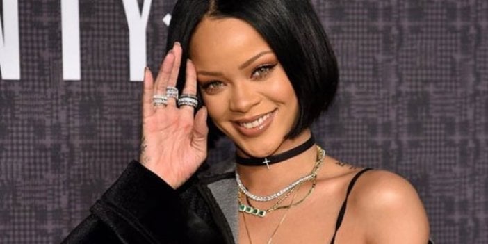 Rihanna Snapchat'e kızdı