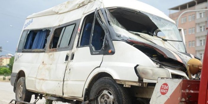 Kilis'te meydana gelen trafik kazasında 12 kişi yaralandı