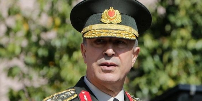 Orgeneral Akar Anneler Günü'nü kutladı