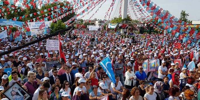 Akşener, Doların yükselmesinin sebebini açıkladı