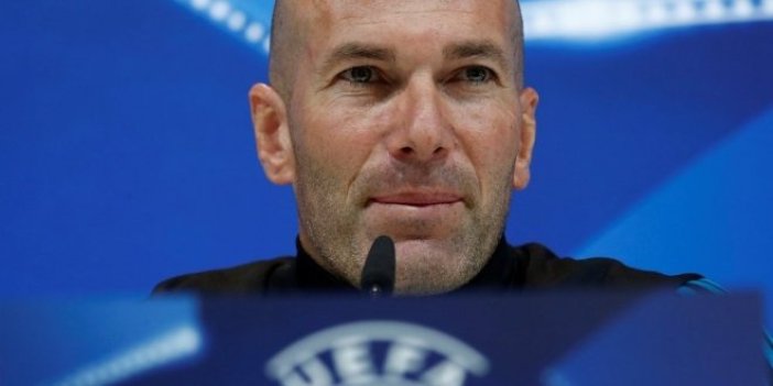 Zinedine Zidane istifa etti