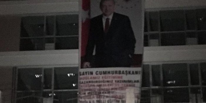 Hastaneye Erdoğan posteri astılar