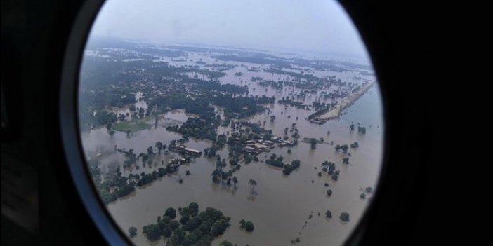 Hindistan’da muson yağmurları 774 can aldı