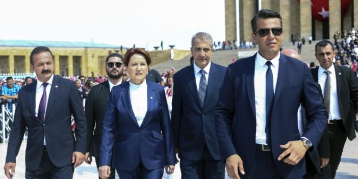 Akşener Anıtkabir'de bir ilki yaşadı