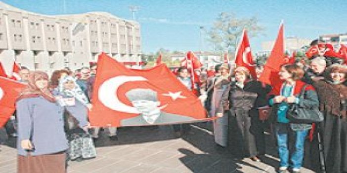 Şehit-gazi ailelerinin isyanı, sokağa taştı!