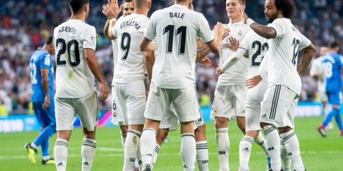 Son şampiyon Real Madrid sahaya çıkıyor
