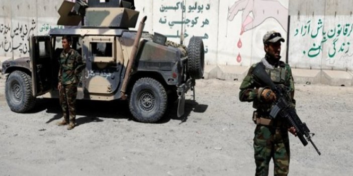 Taliban’dan askeri üsse saldırı