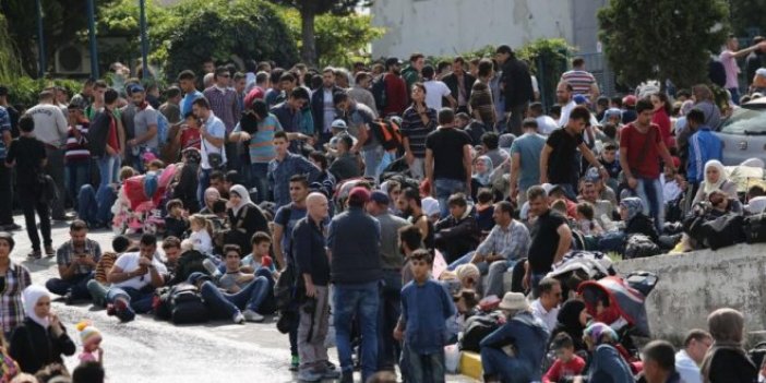 CHP mültecilere harcanan parayı Meclis'e taşıdı