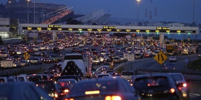 Hava kirliliği ve taşıt gürültüsü, kalp krizi riskini artırıyor