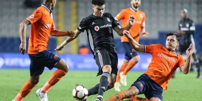 Zirveye Başakşehir damgası!