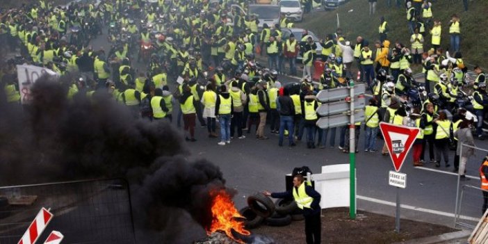 Fransa’da akaryakıt zammı protestosu kanlı bitti