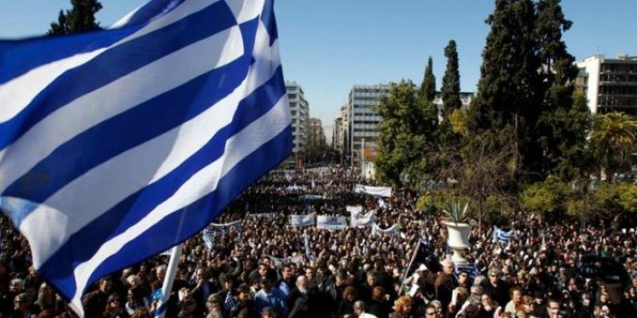 Yunanistan’da gazeteciler greve gitti
